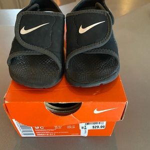 Toddler boys Nike Sandals